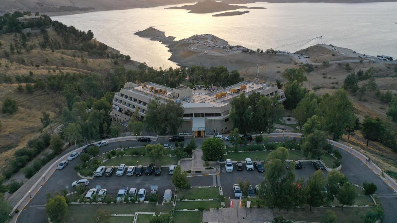 Ashur Hotel Dukhan Eksteriør billede