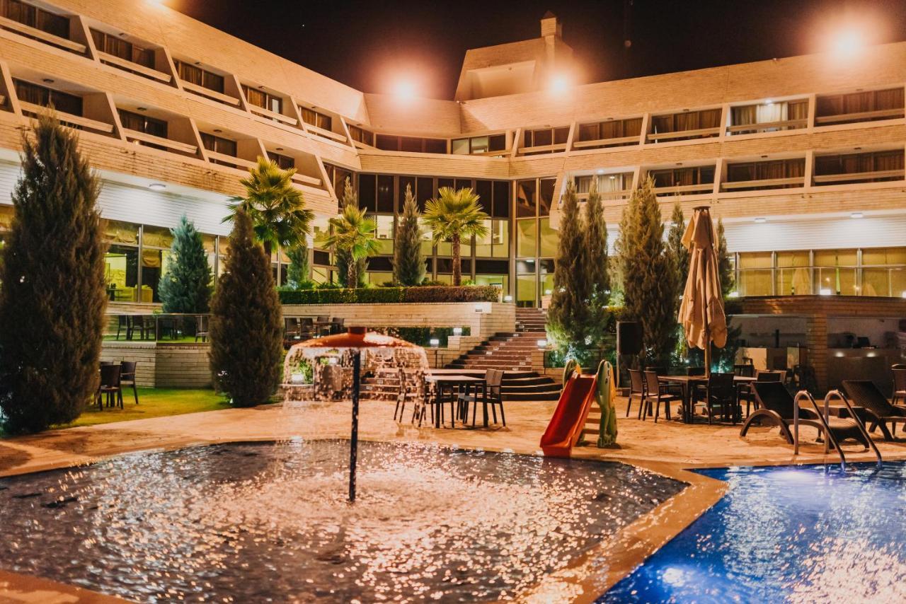 Ashur Hotel Dukhan Eksteriør billede