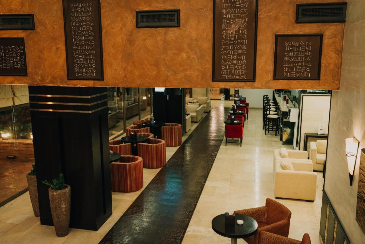 Ashur Hotel Dukhan Eksteriør billede