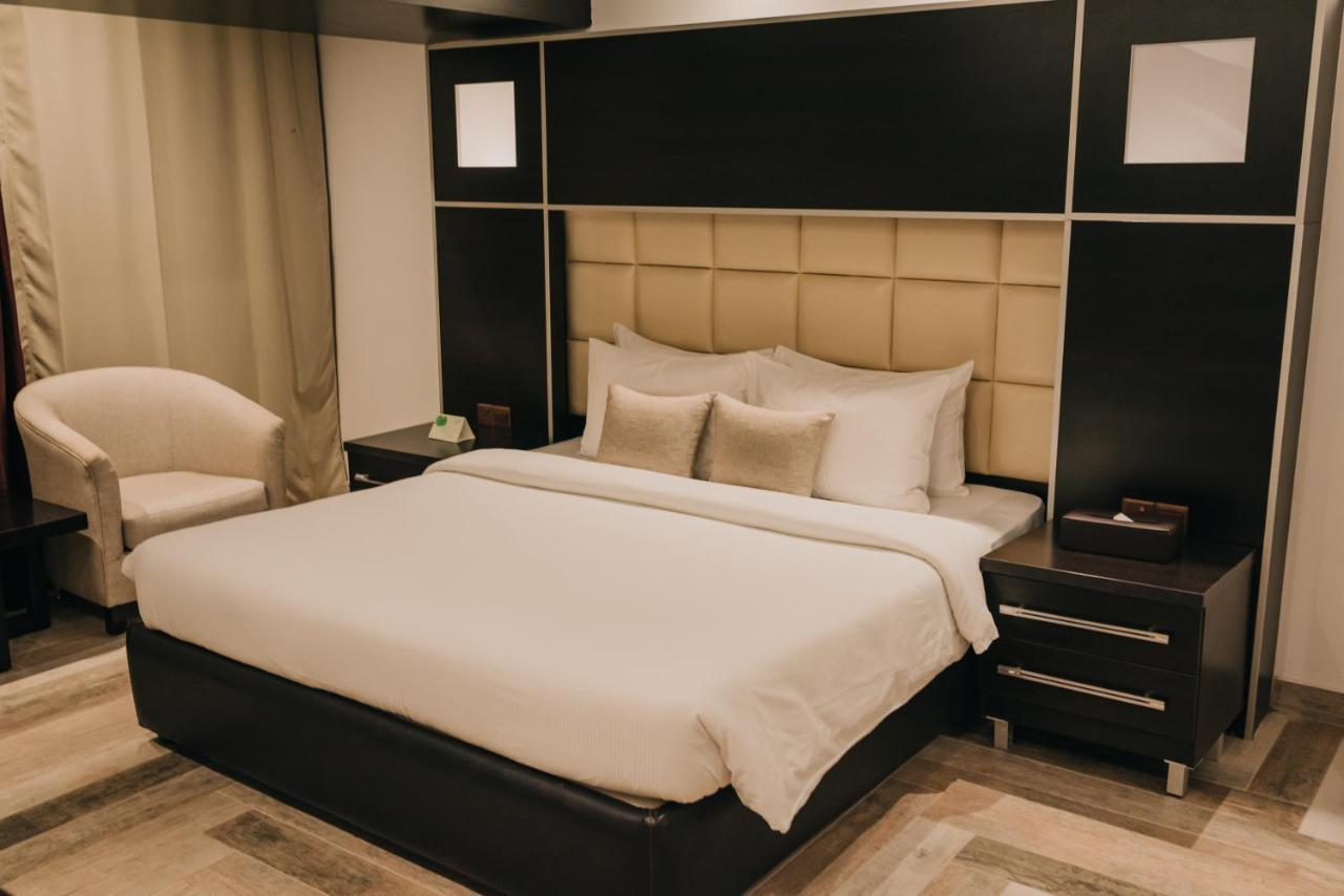 Ashur Hotel Dukhan Eksteriør billede